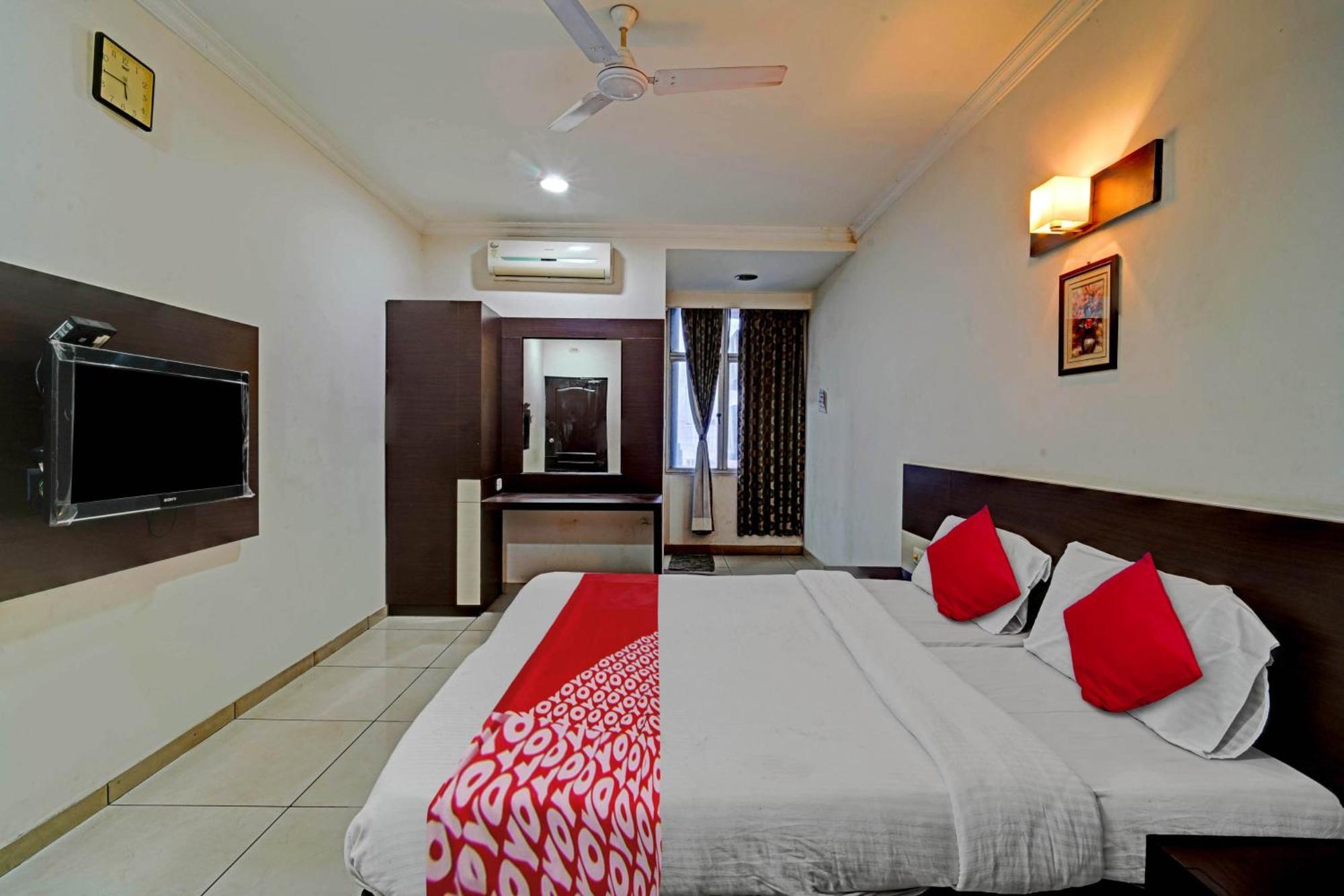 Hotel O Jk Inn Tiruppur Eksteriør bilde