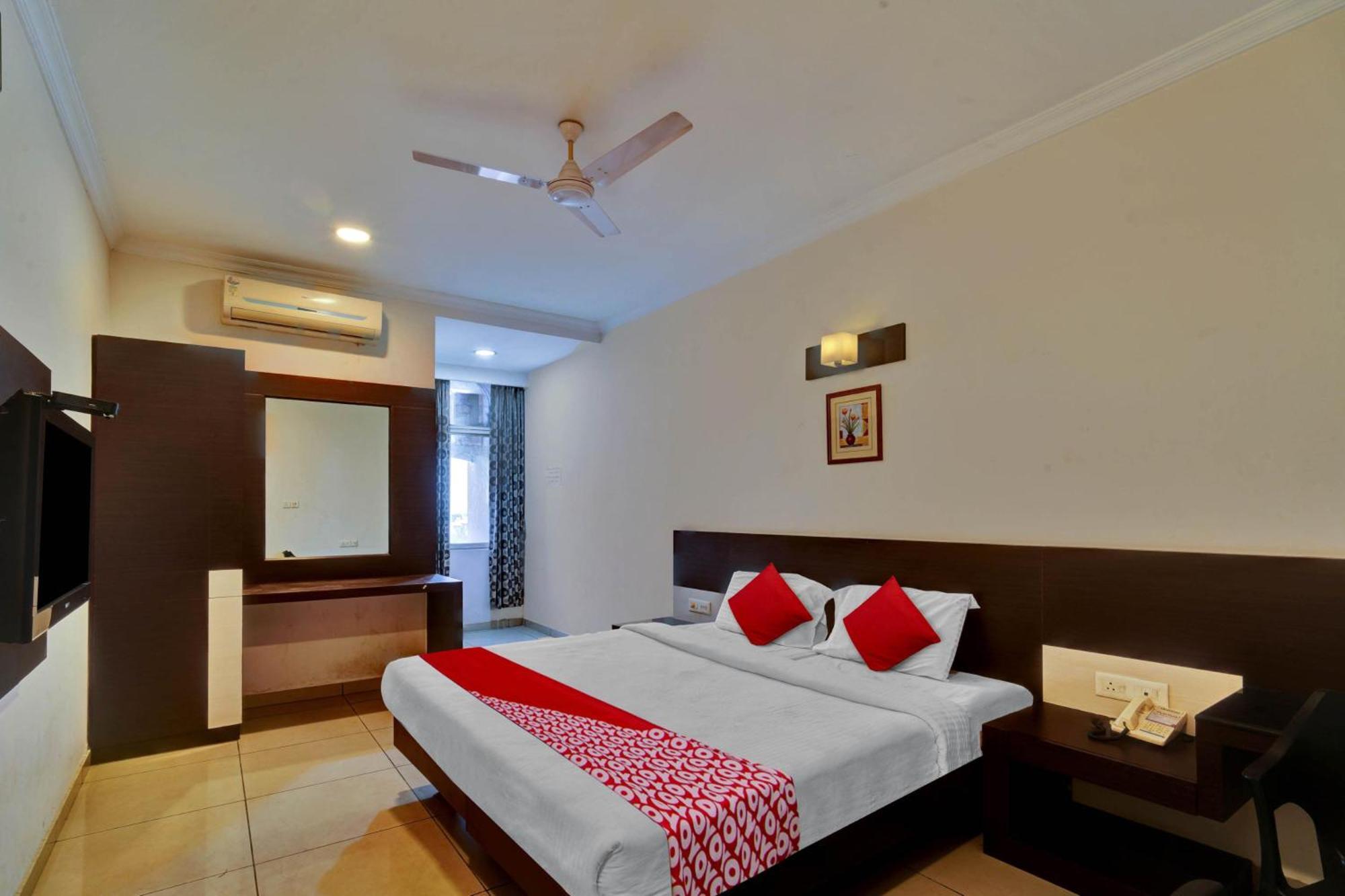 Hotel O Jk Inn Tiruppur Eksteriør bilde